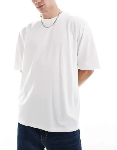 OVERSIZED T-SHIRT